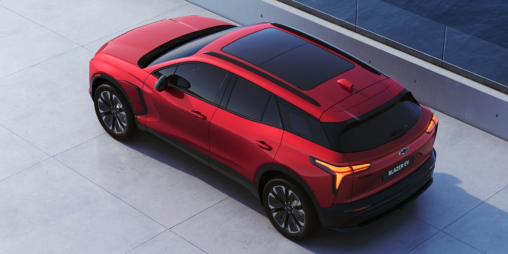 A Blazer EV RS conta com teto solar panorâmico estendido